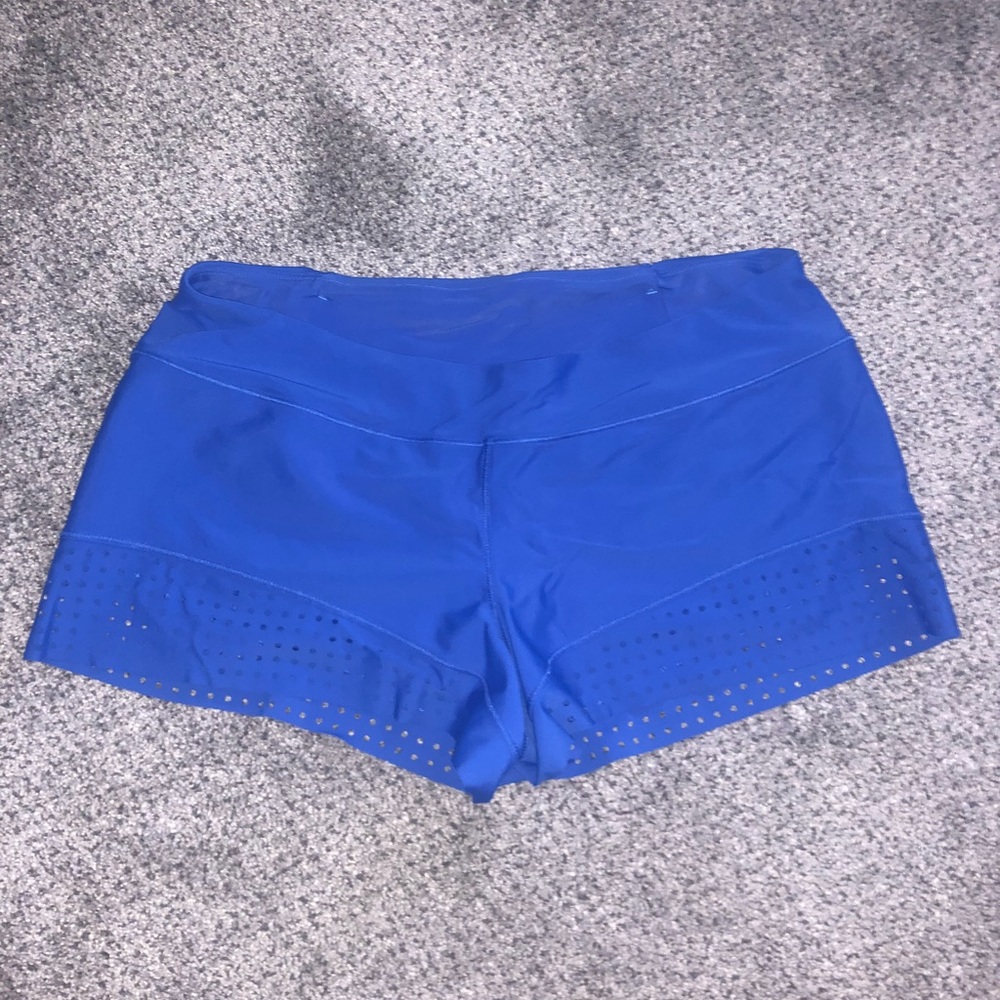 Lululemon short